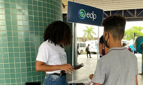 
          Imagem ilustrativa da imagem EDP faz mutirão em terminais de ônibus para dar desconto na conta de luz
          