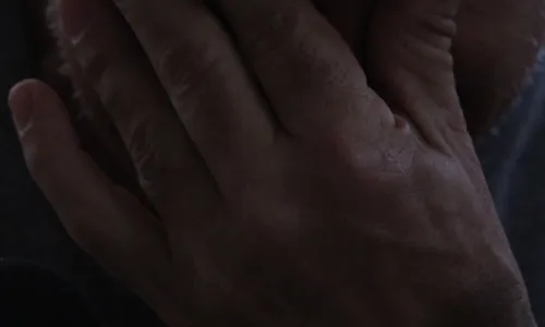 
          Imagem ilustrativa da imagem Empresário é amarrado em árvore após sofrer sequestro relâmpago em Cariacica
          