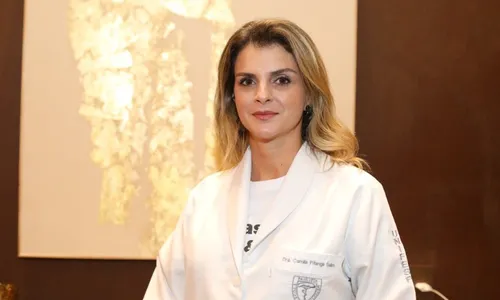 
          Imagem ilustrativa da imagem Especialistas alertam para risco de tomar vitaminas por conta própria
          