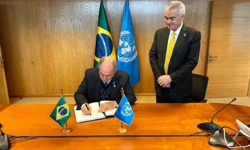 
          Imagem ilustrativa da imagem Esquerda do PT pede saída de Múcio e Juscelino
          