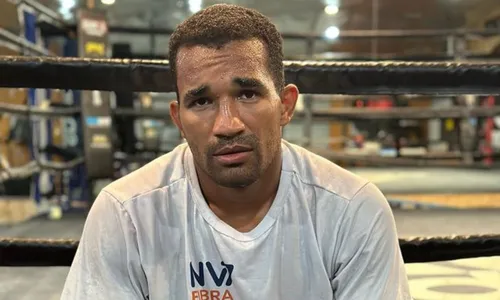 
          Imagem ilustrativa da imagem Esquiva enfrenta adversidades antes de luta pelo cinturão mundial
          