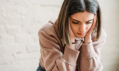 
          Imagem ilustrativa da imagem Estudo revela que adultos estão mais infelizes
          