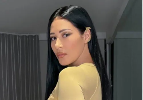 
          Imagem ilustrativa da imagem Ex-babá da filha de Simaria diz que só aguentou trabalho por quatro meses
          