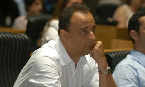 
          Imagem ilustrativa da imagem Ex-deputado Wolmar Campostrini começa a cumprir pena de 15 anos de prisão
          