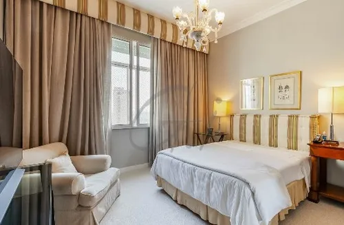 
          Imagem ilustrativa da imagem FOTOS | Conheça o apartamento de Jô Soares, posto à venda por R$ 12 milhões
          