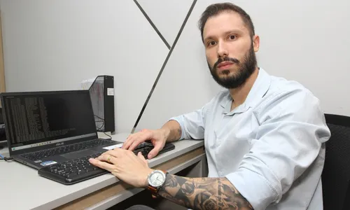 
          Imagem ilustrativa da imagem Famílias criam estratégias para se proteger de golpes
          