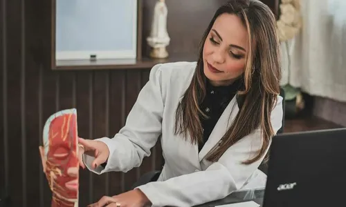 
          Imagem ilustrativa da imagem Famílias sofrem de esgotamento emocional após diagnóstico de doenças da memória
          