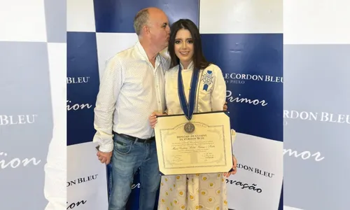 
          Imagem ilustrativa da imagem “Faremos uma missa em ação de graças”, diz pai de jovem que caiu em buraco
          