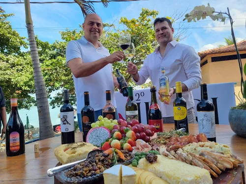 
          Imagem ilustrativa da imagem Festivais com shows e delícias em Iriri
          