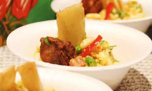 
          Imagem ilustrativa da imagem Festival de gastronomia à beira-mar em Manguinhos
          