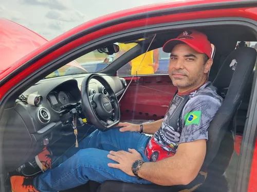 
          Imagem ilustrativa da imagem Festival traz carros velozes de até R$ 7 milhões ao ES
          