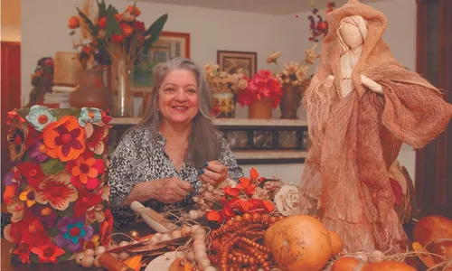 
          Imagem ilustrativa da imagem Fibras e cascas viram arte nas mãos de artesã
          