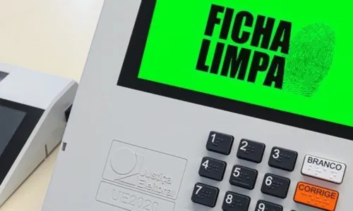 
          Imagem ilustrativa da imagem Ficha limpa animal
          