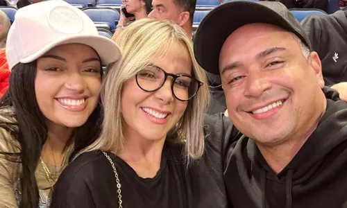 
          Imagem ilustrativa da imagem Filha de Xanddy e Carla Perez assume namorada e cantor reage mal
          