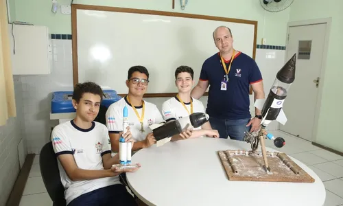 
          Imagem ilustrativa da imagem Foguetes que rendem ouro para estudantes
          