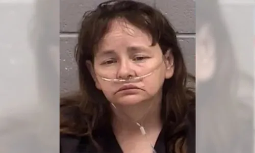 
          Imagem ilustrativa da imagem Foragida dada como morta é achada viva escondida entre paredes de casa
          