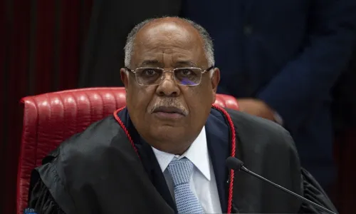 
          Imagem ilustrativa da imagem Gonçalves nega pedido da defesa de Bolsonaro para desconsiderar minuta do golpe
          