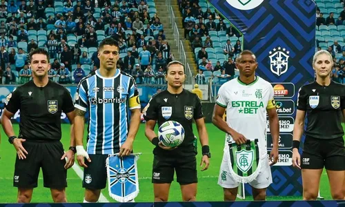 
          Imagem ilustrativa da imagem Grêmio vence América-MG com gol de Suárez após indício de aposentadoria
          