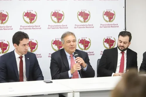 
          Imagem ilustrativa da imagem Grupo João Santos celebra o maior acordo tributário da história do Brasil
          