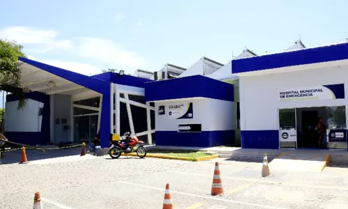 
          Imagem ilustrativa da imagem Grupo armado invade hospital do RJ, mata 2 pessoas e fere outras 3
          