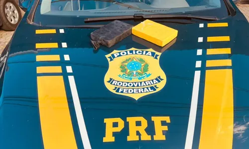
          Imagem ilustrativa da imagem Homem é preso com cocaína na BR 262, em Venda Nova do Imigrante
          
