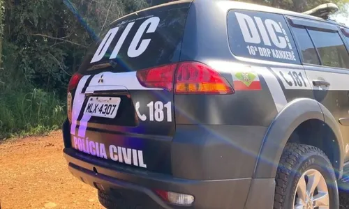 
          Imagem ilustrativa da imagem Homem é preso por matar ex-companheira a facadas e tiros há 23 anos
          