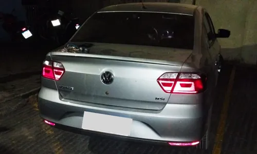 
          Imagem ilustrativa da imagem Homem que assaltou e colocou idosa em porta-malas de carro é preso pela polícia
          