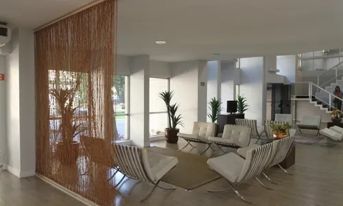 
          Imagem ilustrativa da imagem Hotel no centro de Vitória chega a 43 anos e passa por reforma
          