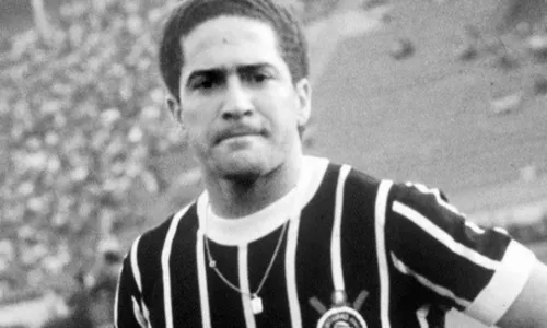 
          Imagem ilustrativa da imagem Ídolo de Corinthians, Cruzeiro e Atlético-MG, Palhinha morre aos 73 anos
          