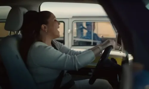 
          Imagem ilustrativa da imagem Inteligência artificial une Elis Regina e Maria Rita em filme publicitário
          