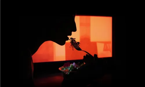 
          Imagem ilustrativa da imagem Jantar no escuro vira sucesso em projeto no Centro de Vitória
          