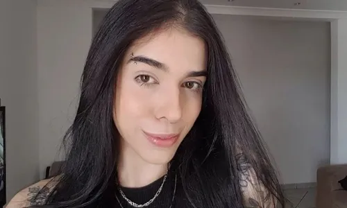 
          Imagem ilustrativa da imagem Jovem que cheirou pimenta trata infecção e tem batimentos cardíacos altos
          