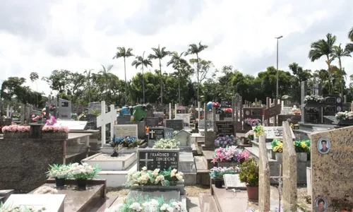 
          Imagem ilustrativa da imagem Justiça manda transferir corpo de vítima enterrada ao lado de assassino
          