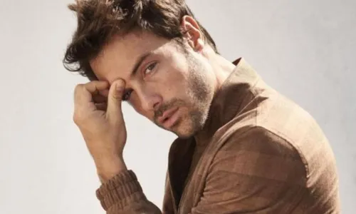 
          Imagem ilustrativa da imagem Kayky Brito: câmera registra o exato momento do acidente
          