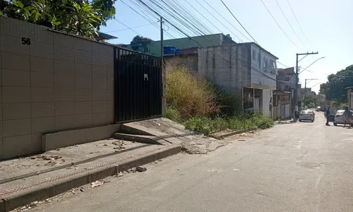 
          Imagem ilustrativa da imagem Ladrão é baleado ao tentar assaltar irmão de atirador esportivo em Vila Velha
          