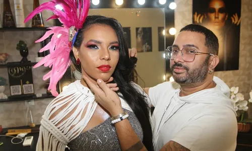 
          Imagem ilustrativa da imagem Looks e maquiagens para arrasar no Vital
          