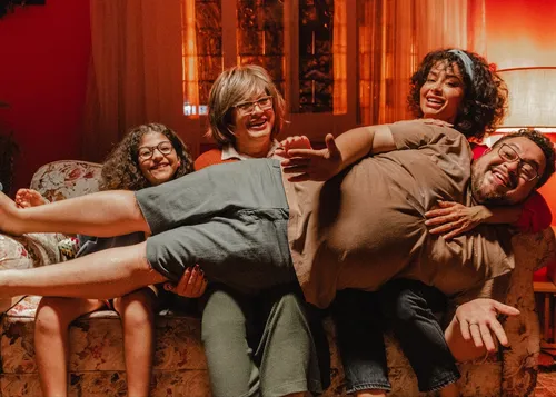 
          Imagem ilustrativa da imagem Luccas Neto estreia nas telonas
          