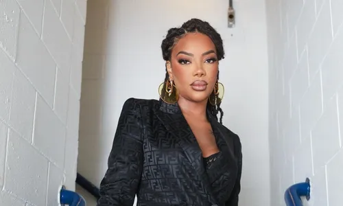 
          Imagem ilustrativa da imagem Ludmilla faz desabafo sobre presença paterna no Dia dos Pais
          