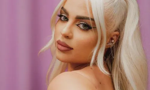 
          Imagem ilustrativa da imagem Luísa Sonza rebate comentários de que só faz música sobre sexo
          