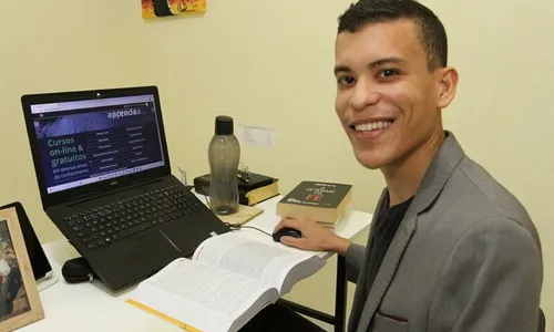 
          Imagem ilustrativa da imagem MEC abre vagas em mais de 100 cursos on-line e de graça
          