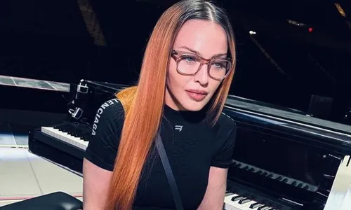 
          Imagem ilustrativa da imagem Madonna foi encontrada inconsciente antes de ser levada ao hospital, diz site
          