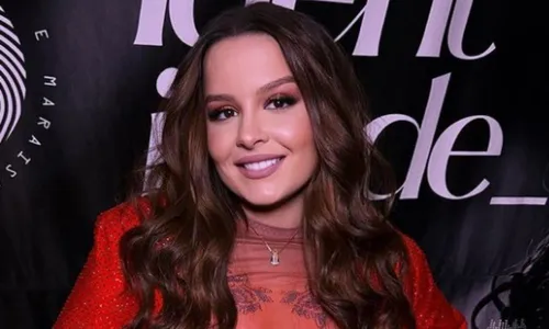 
          Imagem ilustrativa da imagem Maiara é flagrada em clima romântico com galã sertanejo no Dia dos Namorados
          