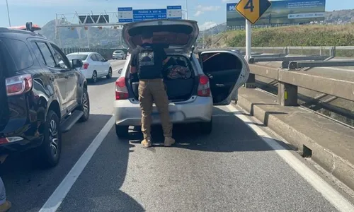 
          Imagem ilustrativa da imagem Mais de R$ 160 mil apreendidos na casa de suspeito de integrar jogo de bicho no ES
          