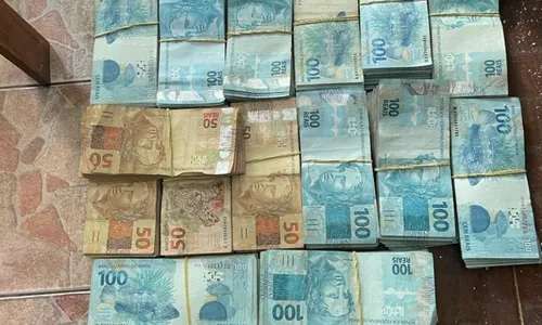 
          Imagem ilustrativa da imagem Mais de R$ 160 mil apreendidos na casa de suspeito de integrar jogo de bicho no ES
          