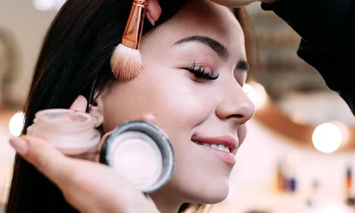 
          Imagem ilustrativa da imagem Mais de mil vagas em cursos só para mulheres no ES
          