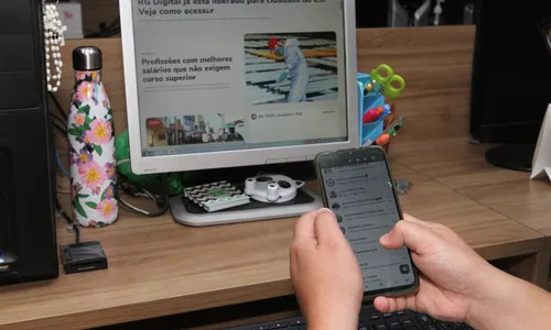 
          Imagem ilustrativa da imagem Mau uso do WhatsApp já provoca 65 demissões por dia no Estado
          