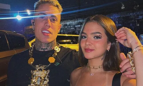 
          Imagem ilustrativa da imagem Mel Maia ganha declaração apaixonada de MC Daniel na Times Square
          