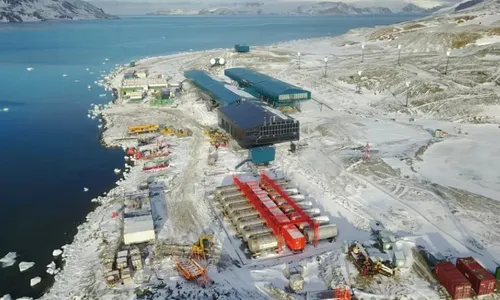 
          Imagem ilustrativa da imagem Militares brasileiros são condenados por abuso a pesquisadora na Antártica
          