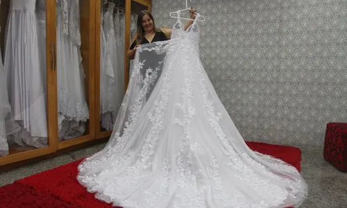 
          Imagem ilustrativa da imagem Modernidade e tradição em lojas de noivas
          