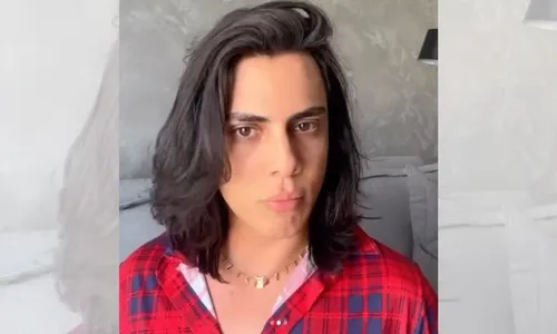 
          Imagem ilustrativa da imagem Moradora de Vitória pede próteses de silicone a influenciador e é detonada
          